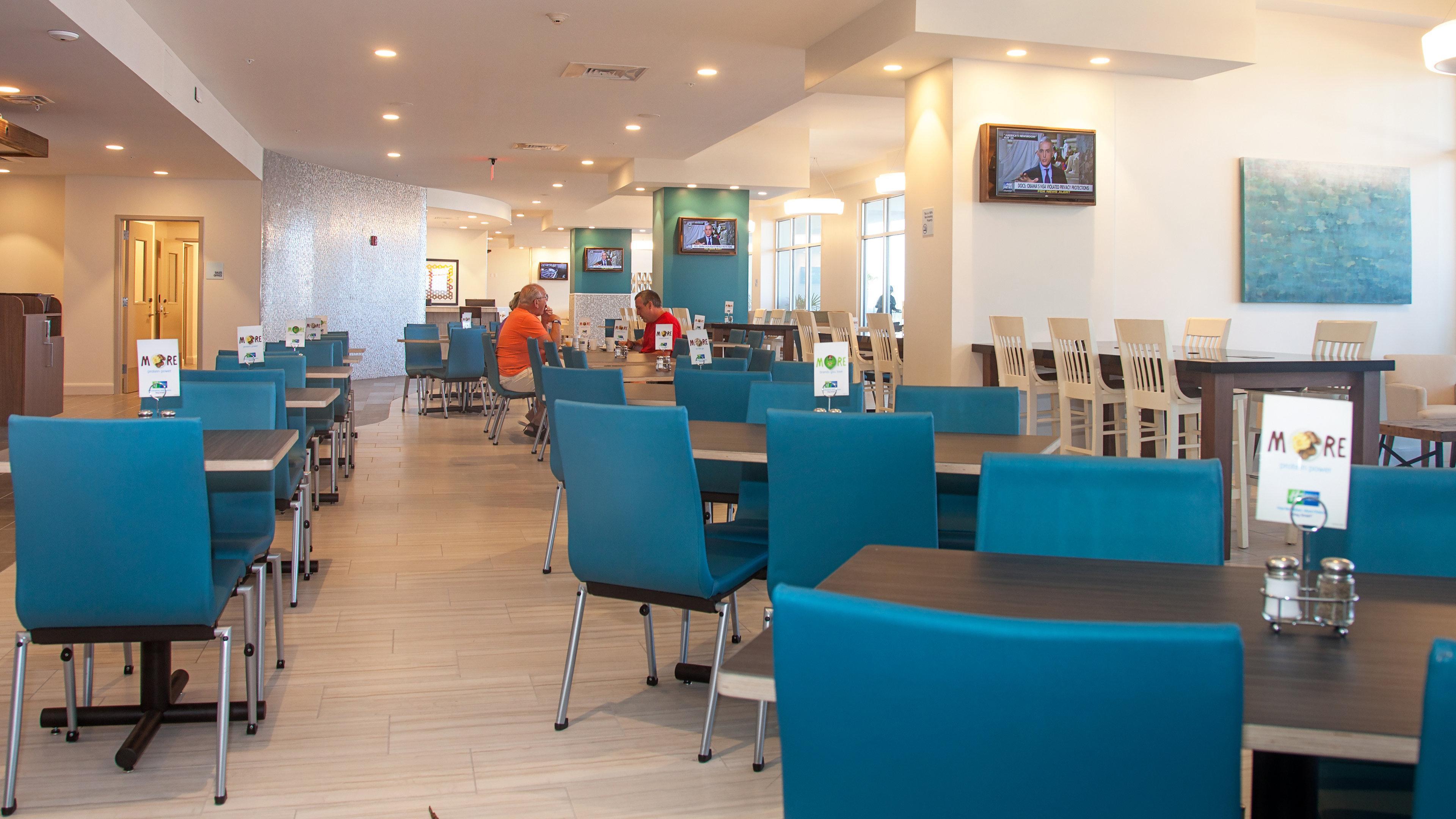 Express & Panama Beachfront By Ihg Panama City Beach
