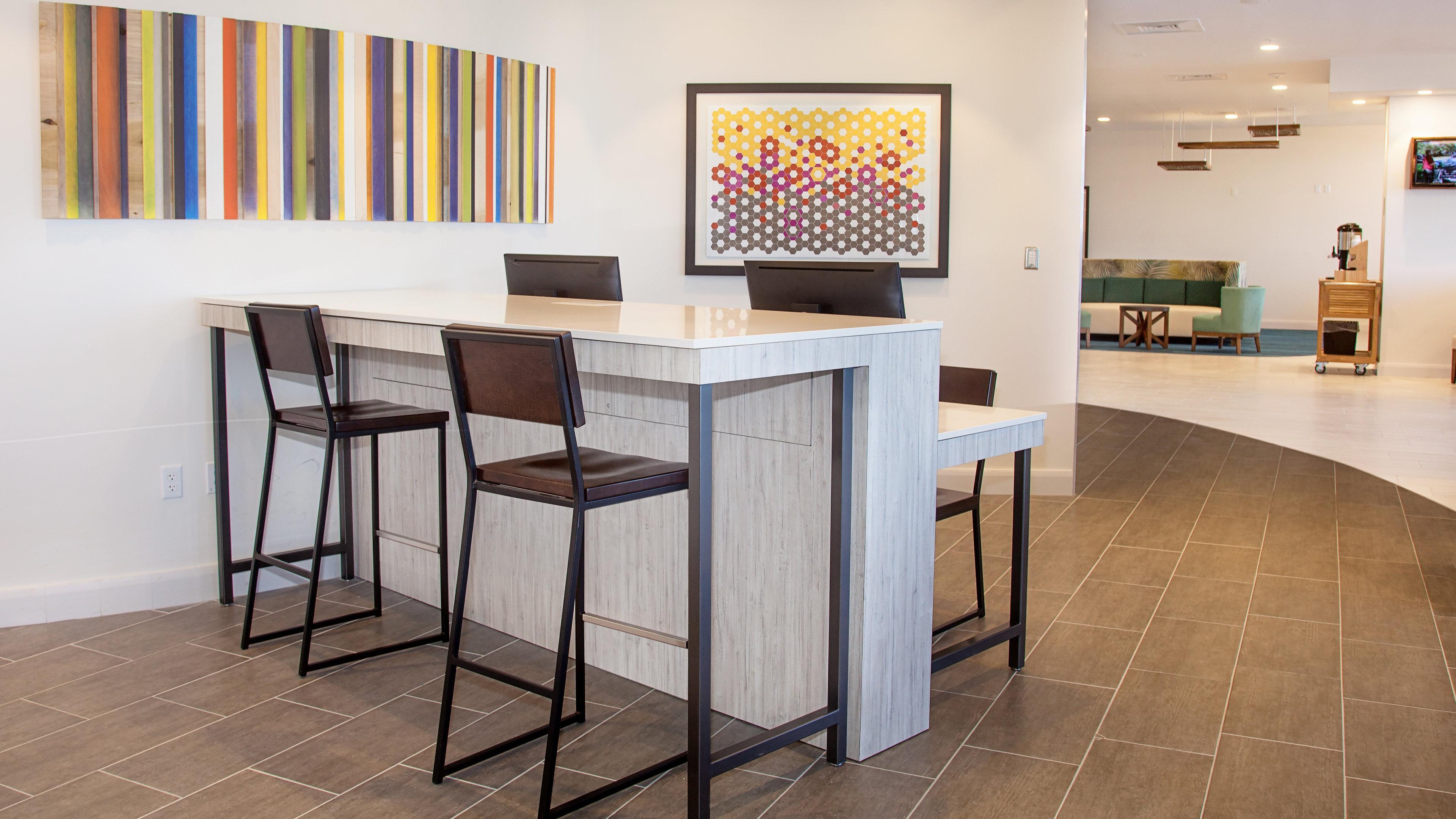 Express & Panama Beachfront By Ihg Resort 3*