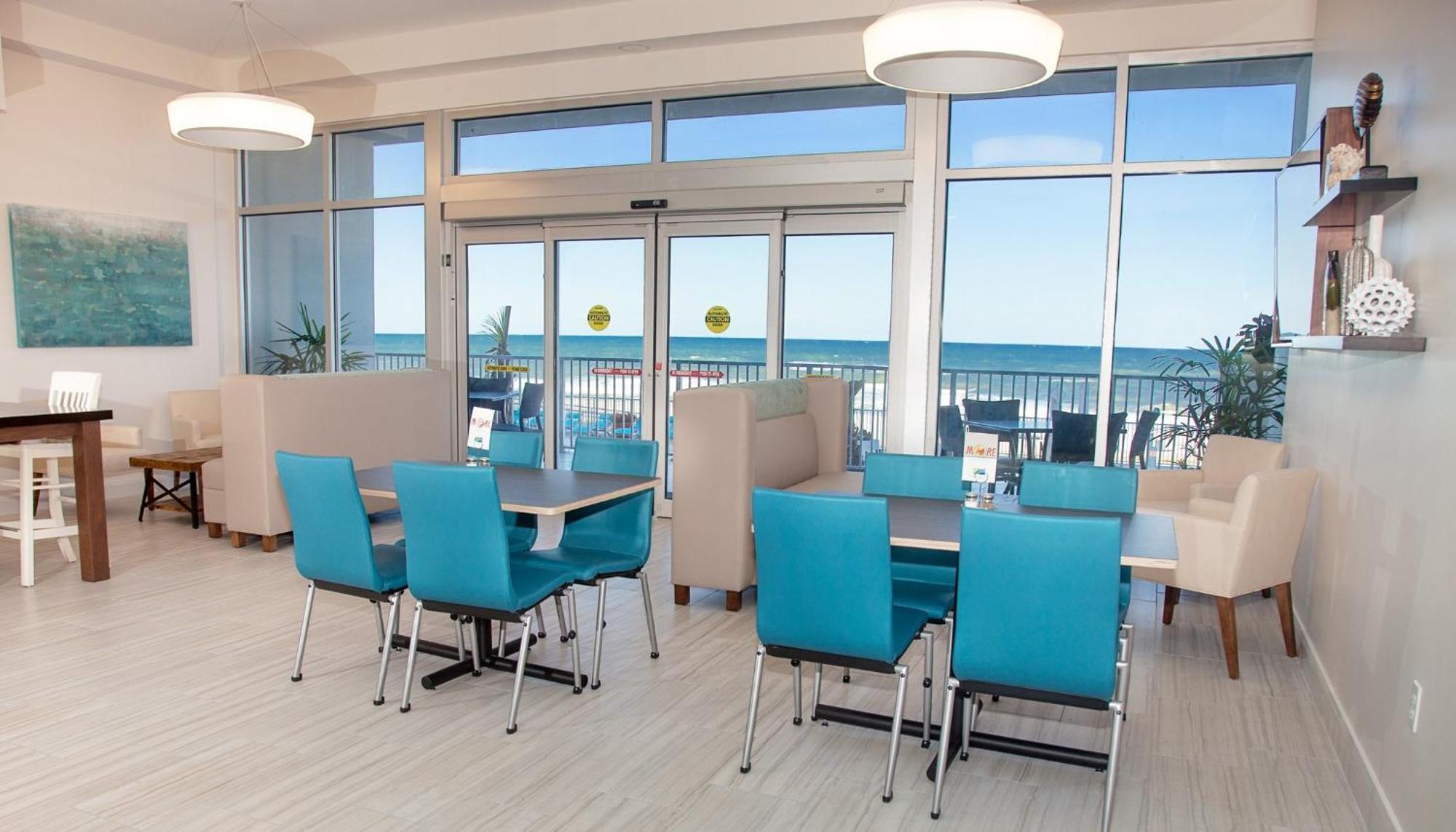 Express & Panama Beachfront By Ihg Resort 3*